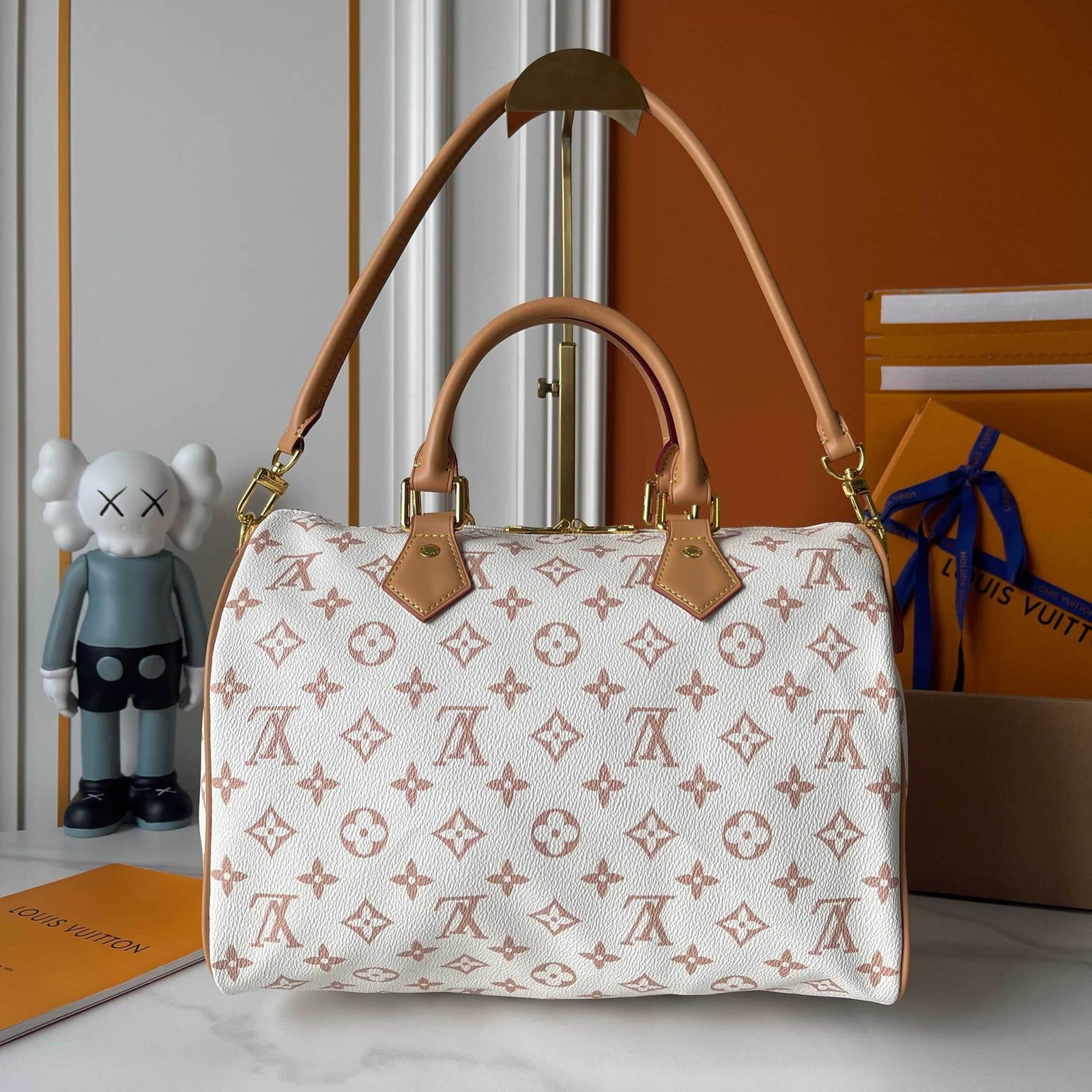 L0vis Vvtt0n Speedy Soft 30 Lucky Bag Dune 30Cm M15108