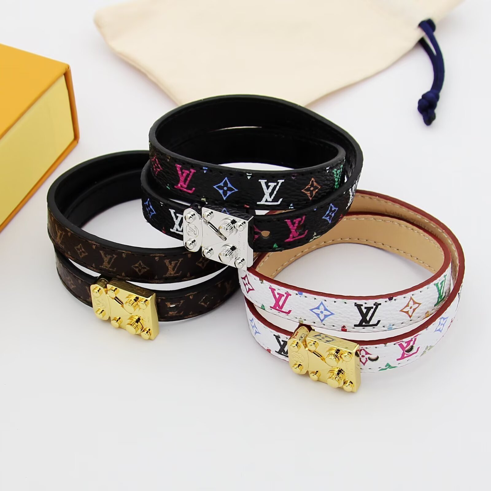 L0vis Vvtt0n X Murakami Lv Signature Bracelet White M8966E