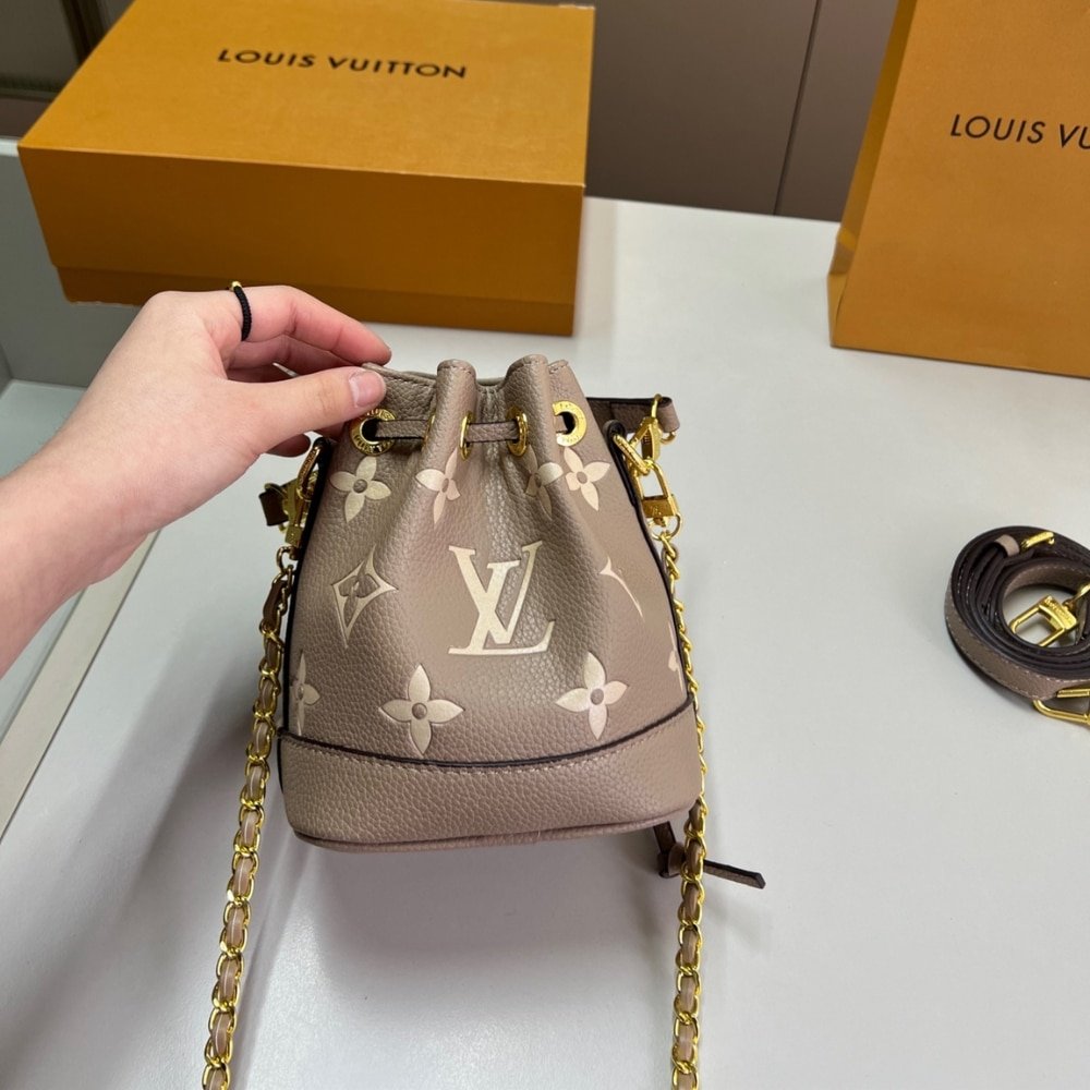 L0vis Vvtt0n Nano Noé Bag Monogram Beige 16Cm M46291