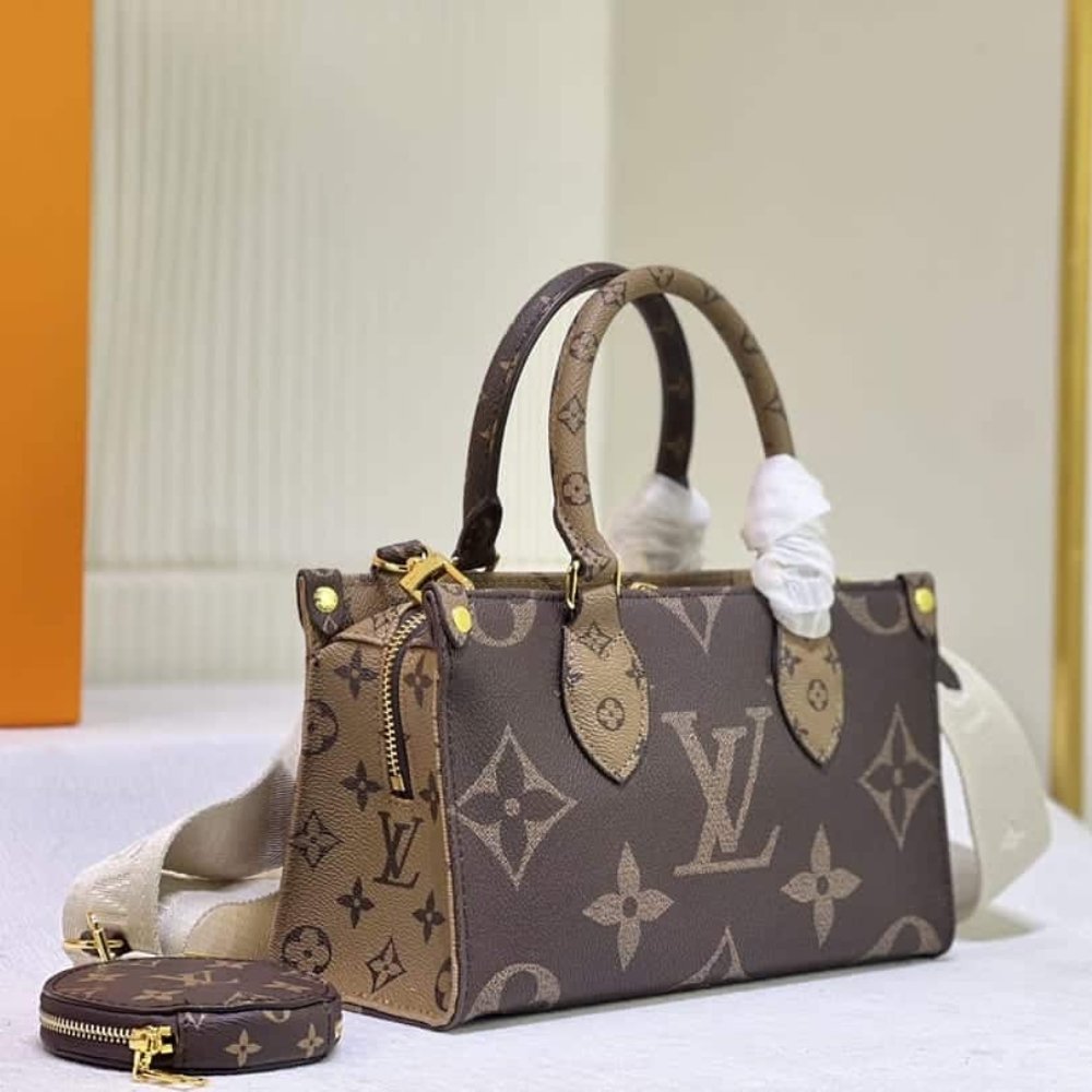 L0vis Vvtt0n Onthego East West Giant Monogram 25Cm M46653