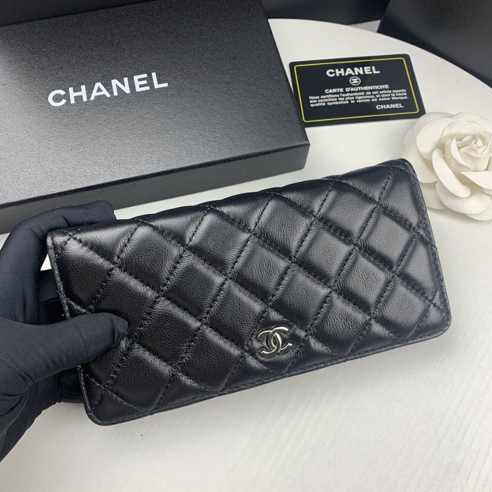 Ch**el Quilted Classic Long Flap Wallet With Silver Hardware Black 19Cm
