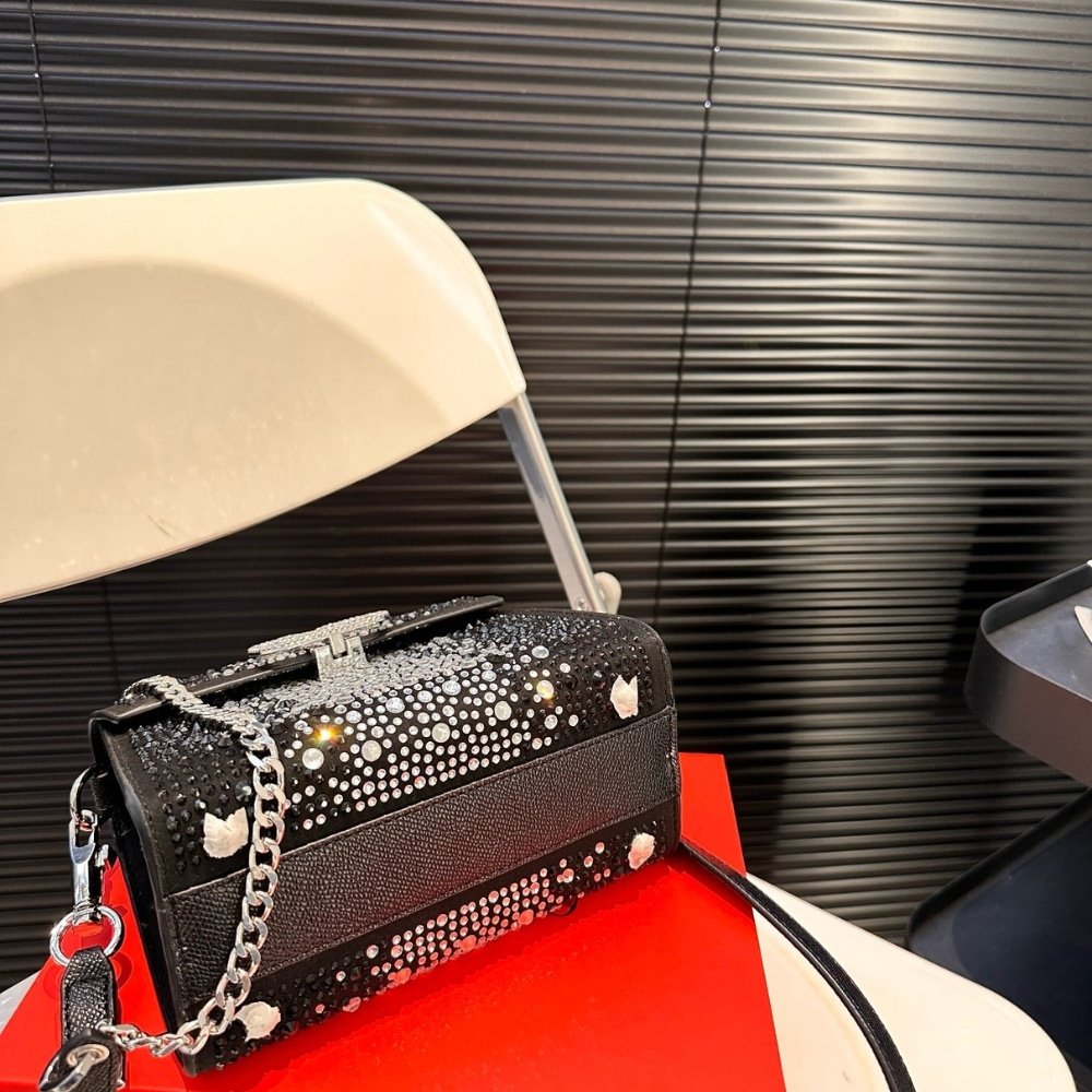 Va1e*ntin0 Garavani Mini Vsling Handbag With Sparkling Embroidery Black 19Cm
