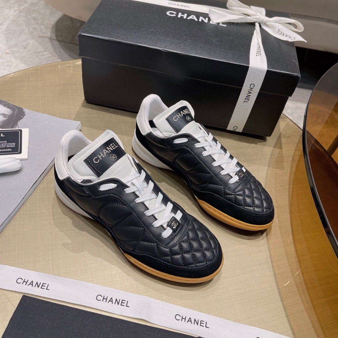 Ch**el Sneaker Suede Black