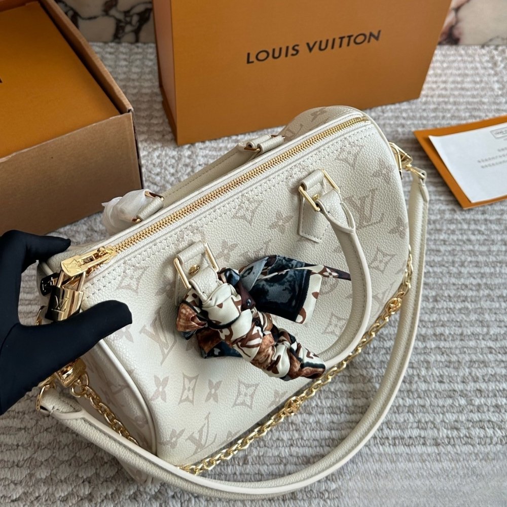L0vis Vvtt0n Speedy Bandoulière 25 Cream 25Cm M26690