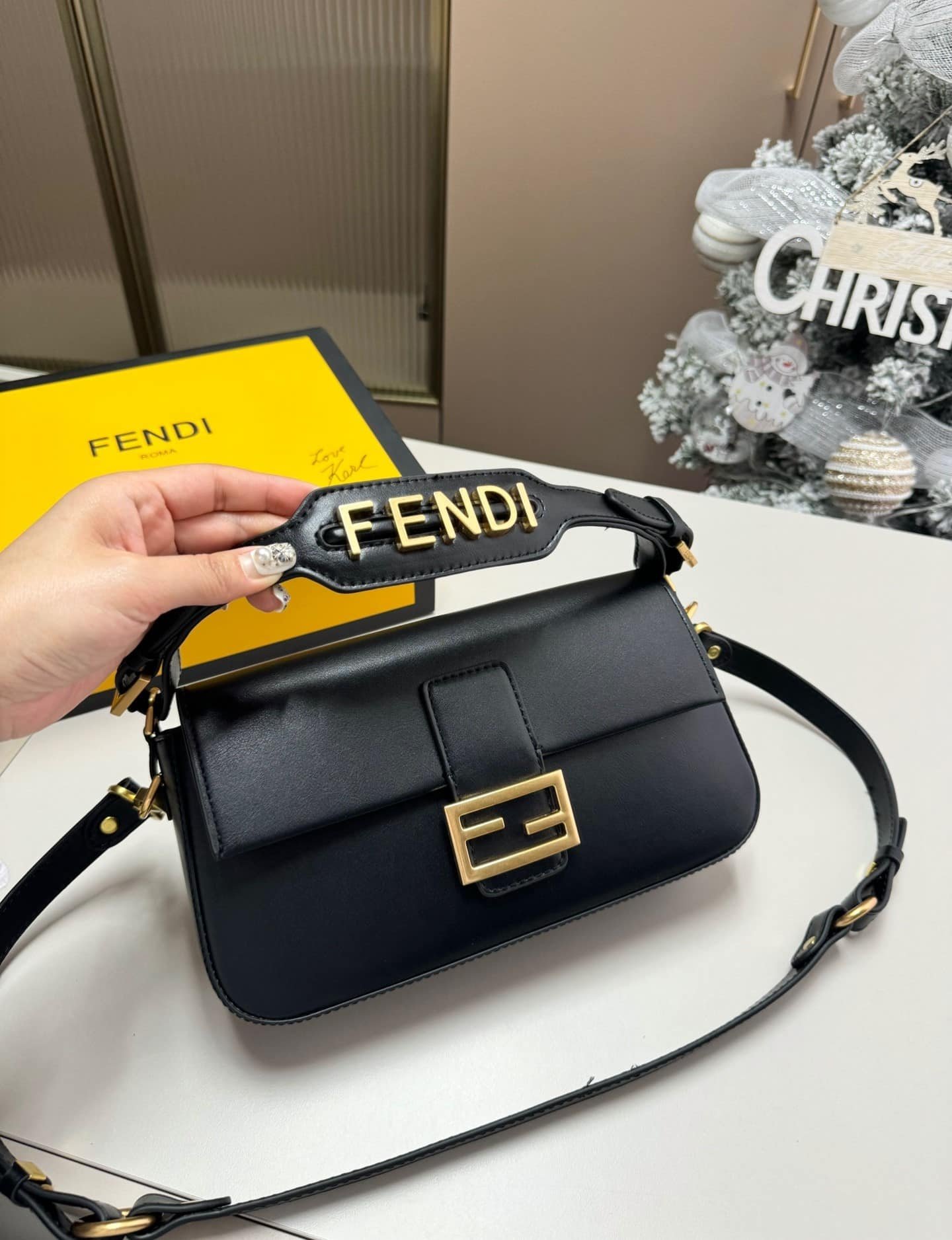 F**di Baguette Bag Black Leather 25Cm 8Br822Apg6F1Cfj
