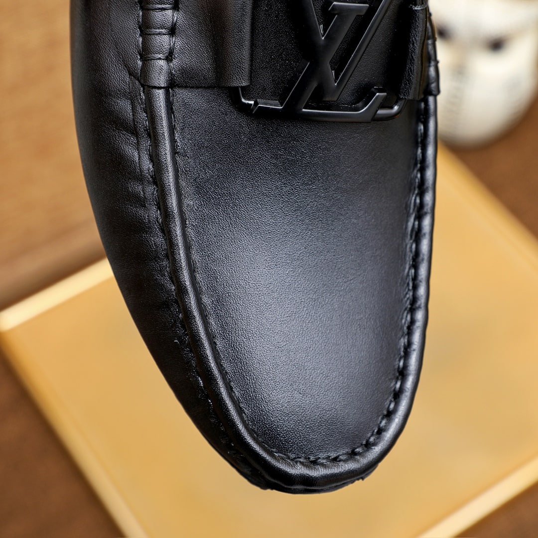 L0vis Vvtt0n Loafer Matte Leather With Lv Logo In Black