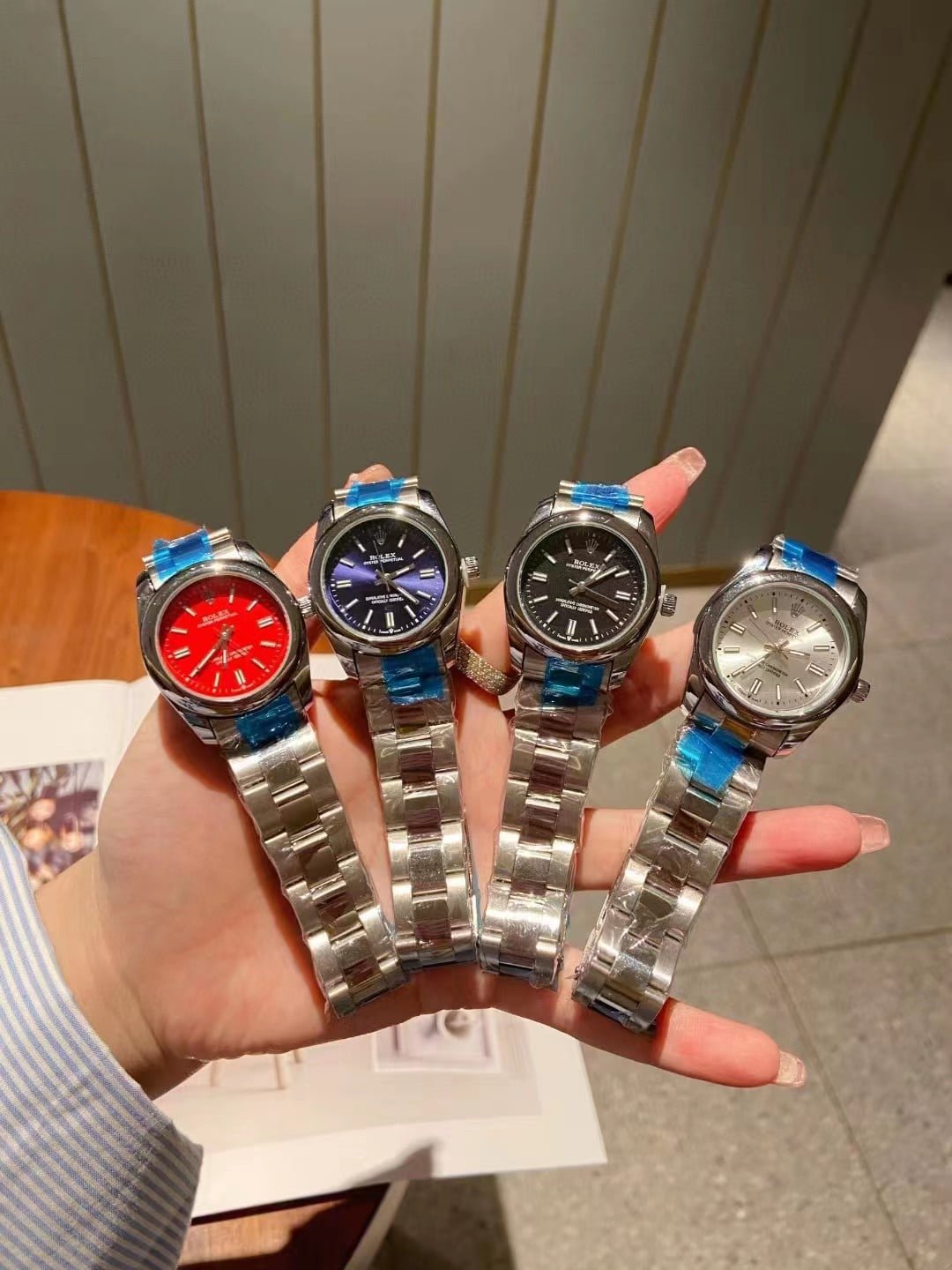 R01ex Oyster Perpetual Red 41Mm 124300