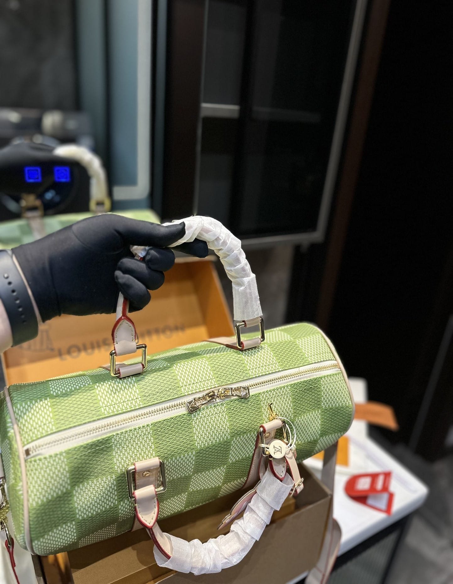L0vis Vvtt0n Keepall Bandoulière Damier Canvas Green 35Cm N40671